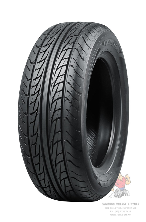 Nankang XR-611 tyre