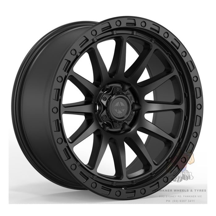 American Outlaw Spike Satin Black