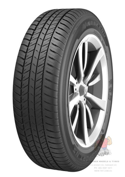 Nankang N-605 tyre