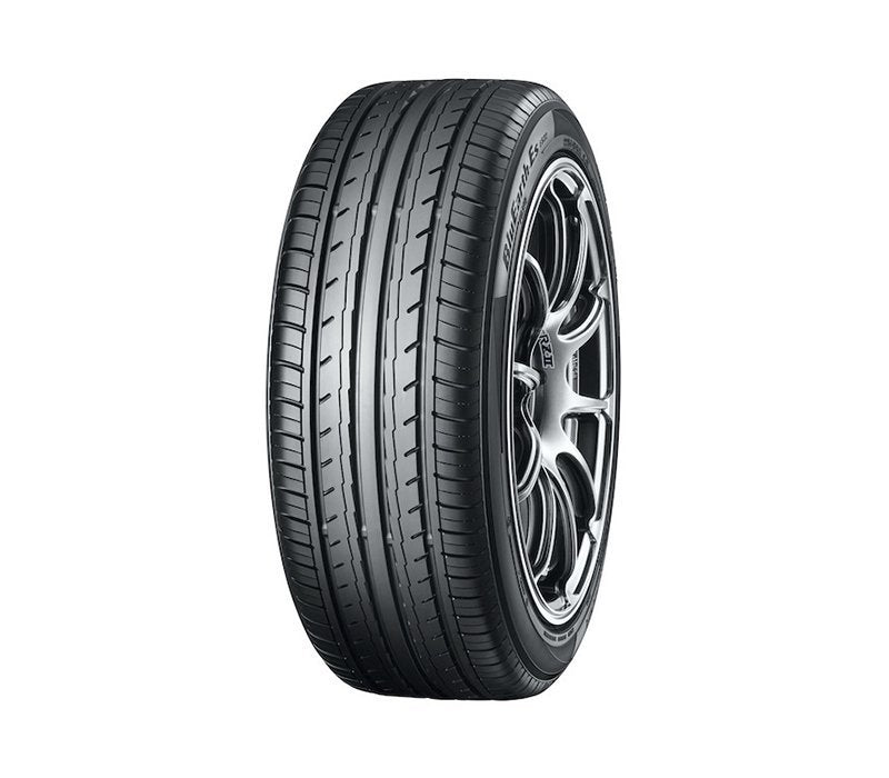 Yokohama BluEarth ES32 225/40R18 92W