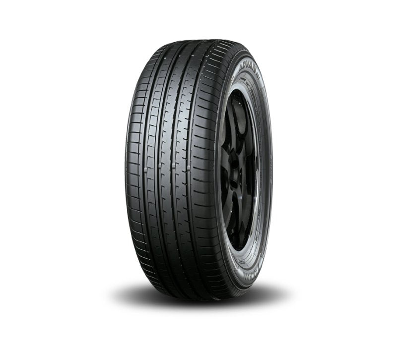 Yokohama ADVAN V61 225/50R18 99W